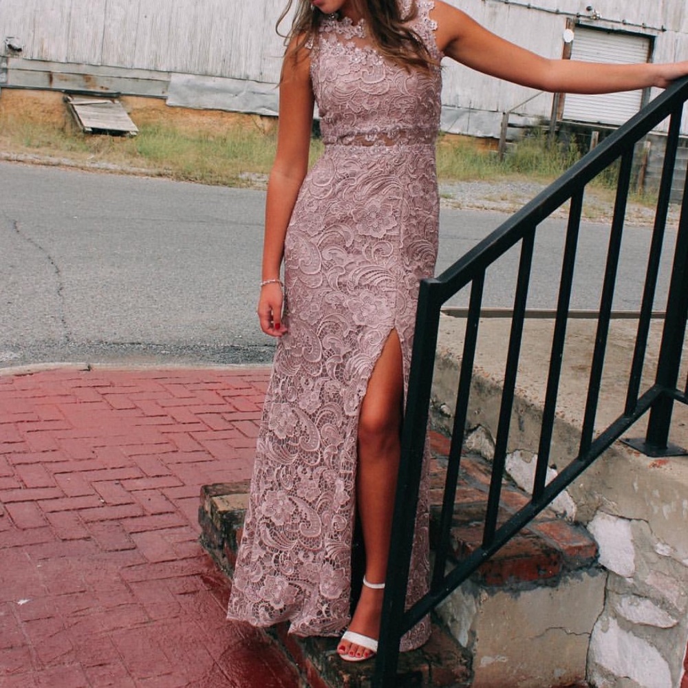 High neck Lace Prom Dress in Mauve